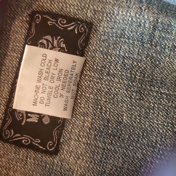 🎉 Miss Me Vintage Jean jacket S sweater accents  - FINAL PRICE! 🎉 - Picture 12 of 14